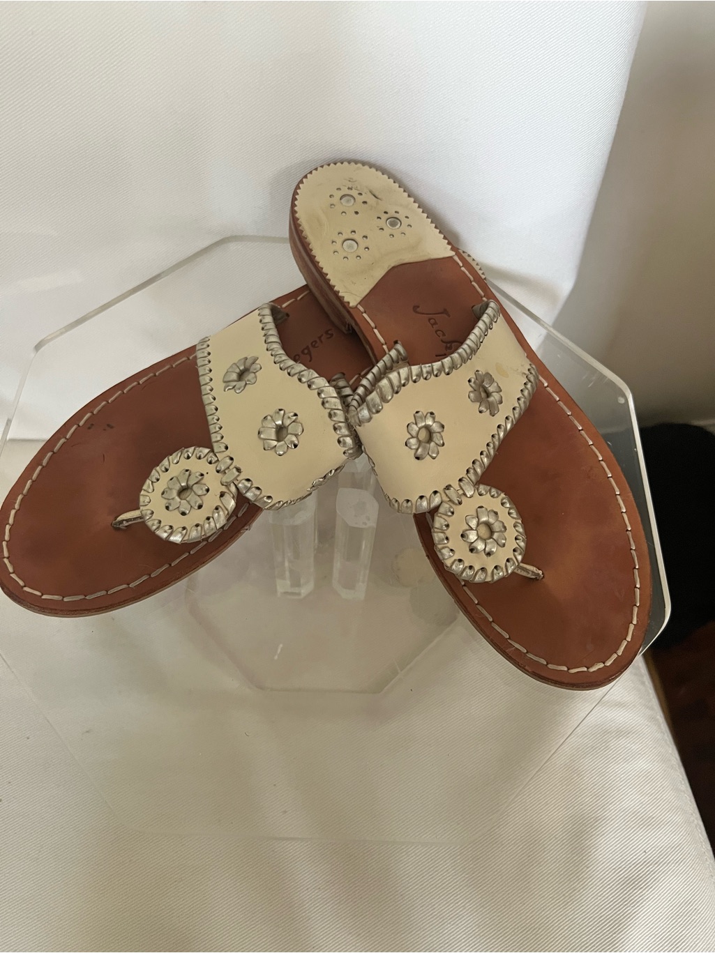 Iconic Ivory Cream /Silver Jack Rogers Jacks Flat Sandals Size 9 Pre Owned
